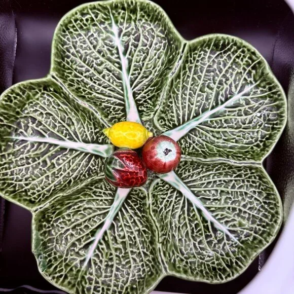 Vintage Majolica Cabbage Leaf Serving Plate With Fruit Accents 12 inch - Picture 2 of 8